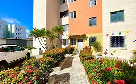 Apartamento prox da Orla de Atalaia BL Pedra do Sal